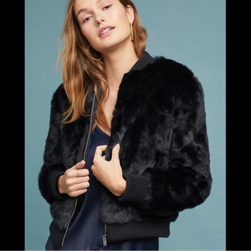 Cupcakes & Cashmere | Amy Faux Fur Bomber Jacket Sz. S